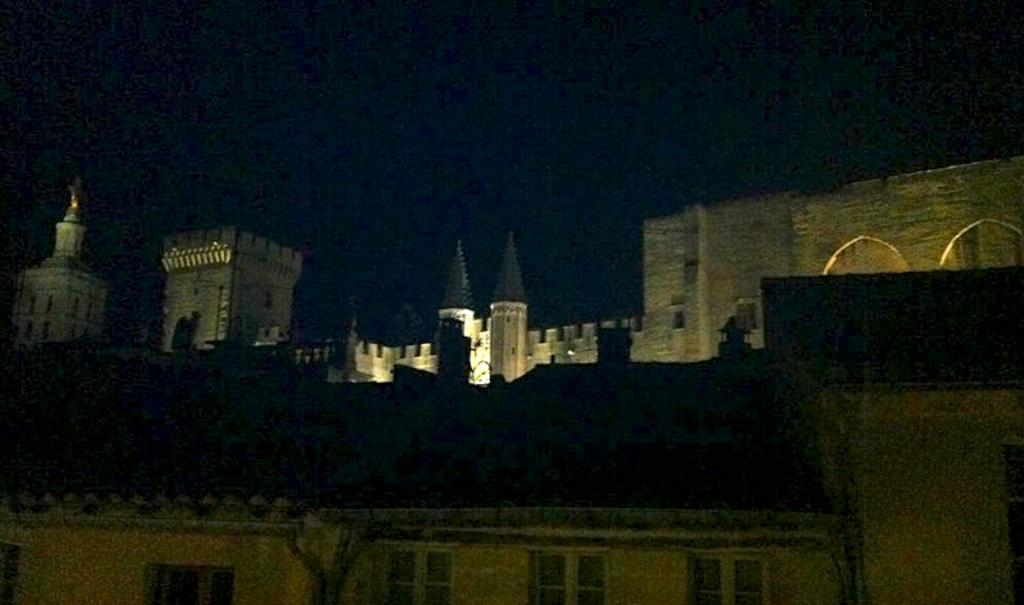 Studio Vue Palais Des Papes อาวีญง ภายนอก รูปภาพ